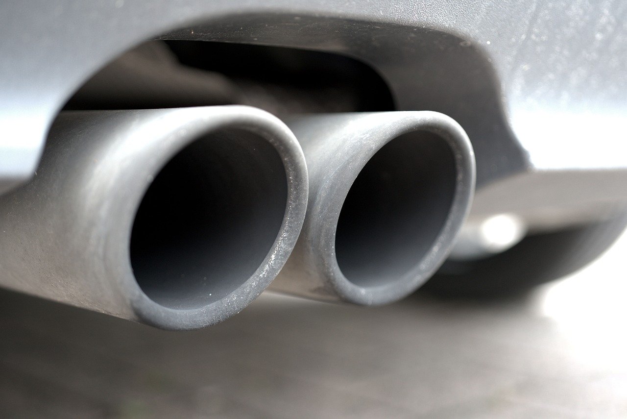 How Hot Does an Exhaust Pipe Get: Uncover the Temperature Truth